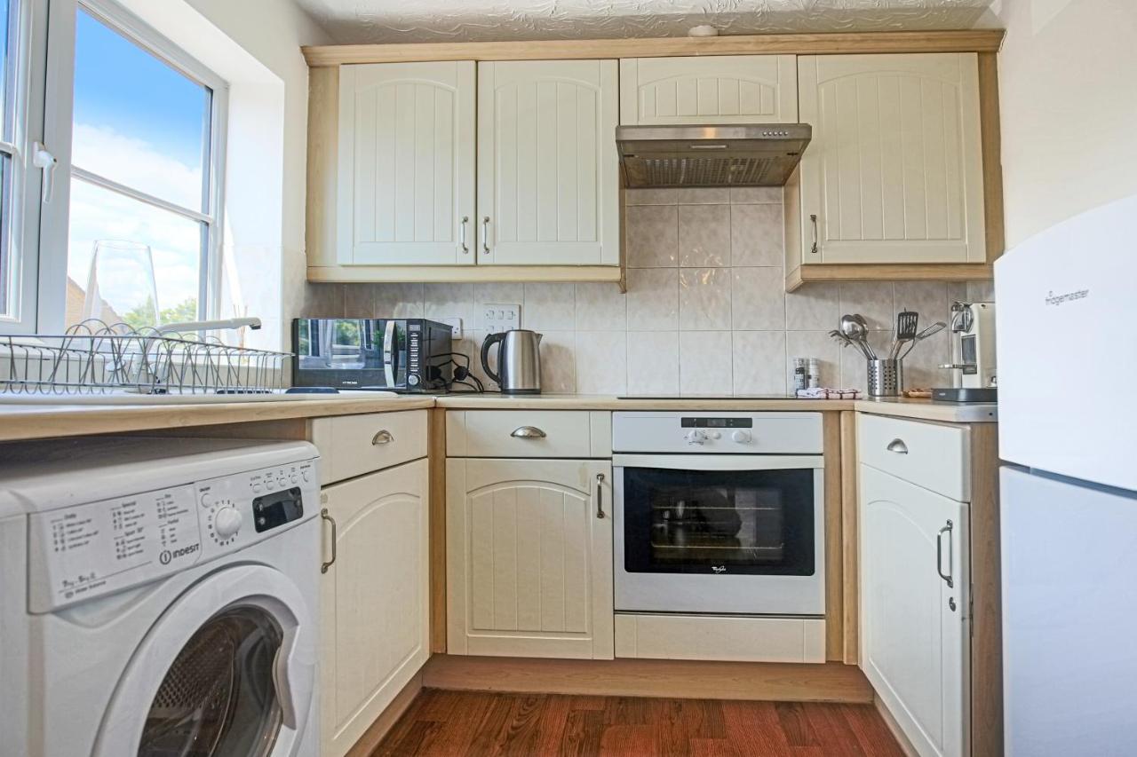 Delightful 2 Bed Apartment For Bicester Outlet Shopping By Platinum Key Properties Εξωτερικό φωτογραφία